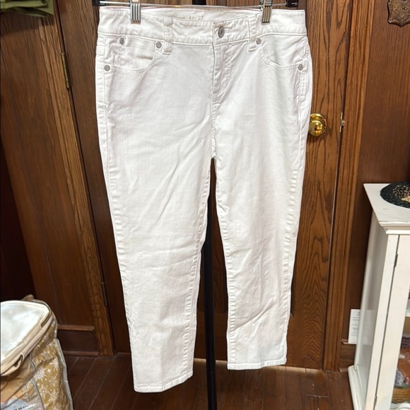 Signature White Ankle Cropped Jeans - Picture 1 of 4